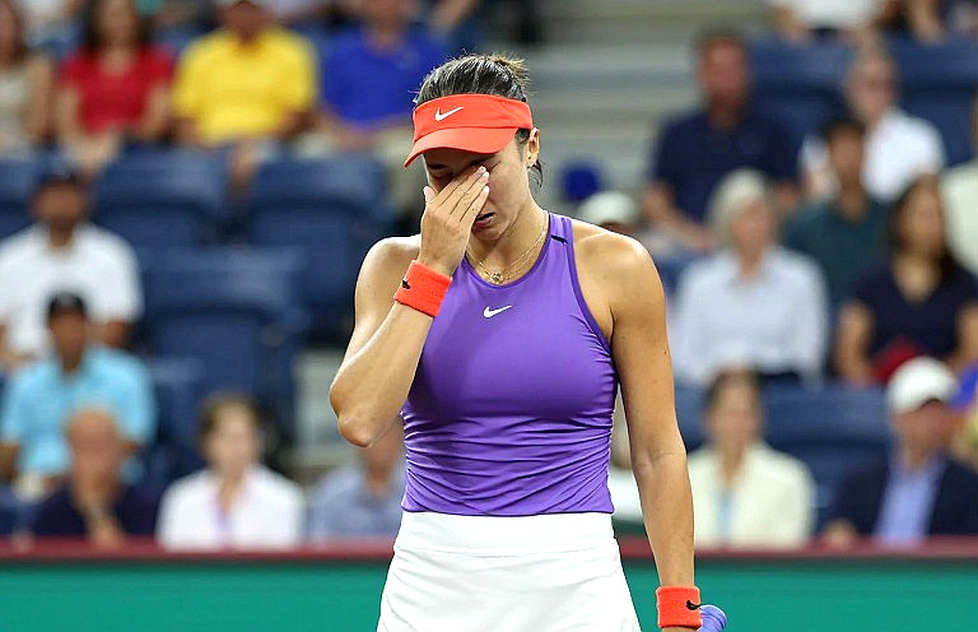 निंगबो: रयबाकिना का 6-1, 3-6, 6-1 स्केयर नहीं, सीलिंग था — और WTA फाइनल्स की आखिरी सीट चोटों ने सील की